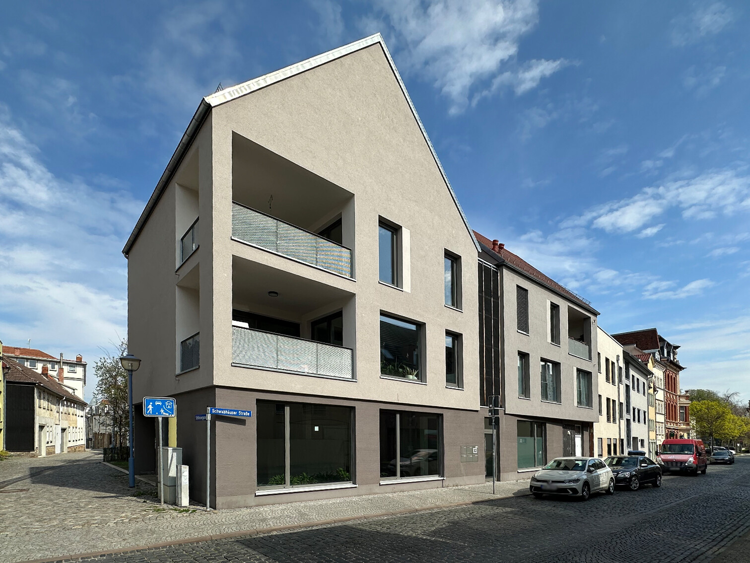 Neubebauung mit zwei modernen Mehrfamilienhäusern